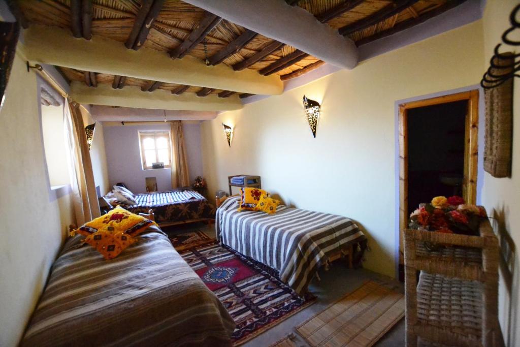 Tizourgane Kasbah Hotel Tiguissas Стая снимка